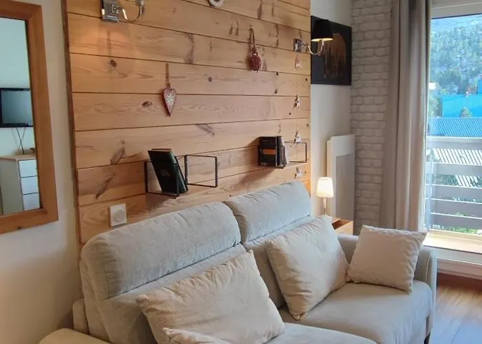 Loubat Pyrenee, Menage Inclus *